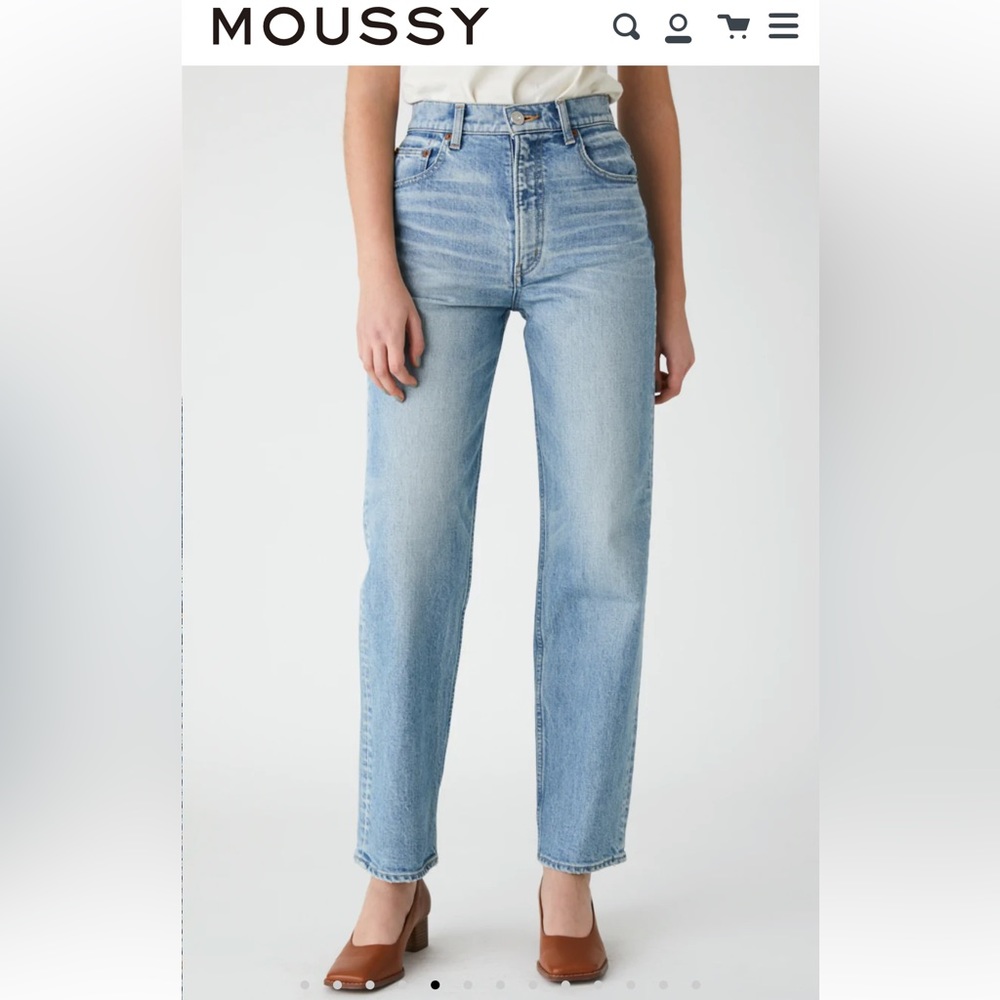 NWT Moussy Plain Straight Jean Light Blue Sz 24
